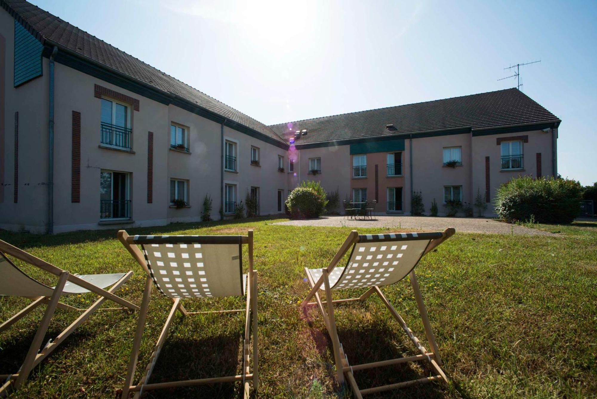 Brit Hotel Du Perche 노장르로트루 외부 사진