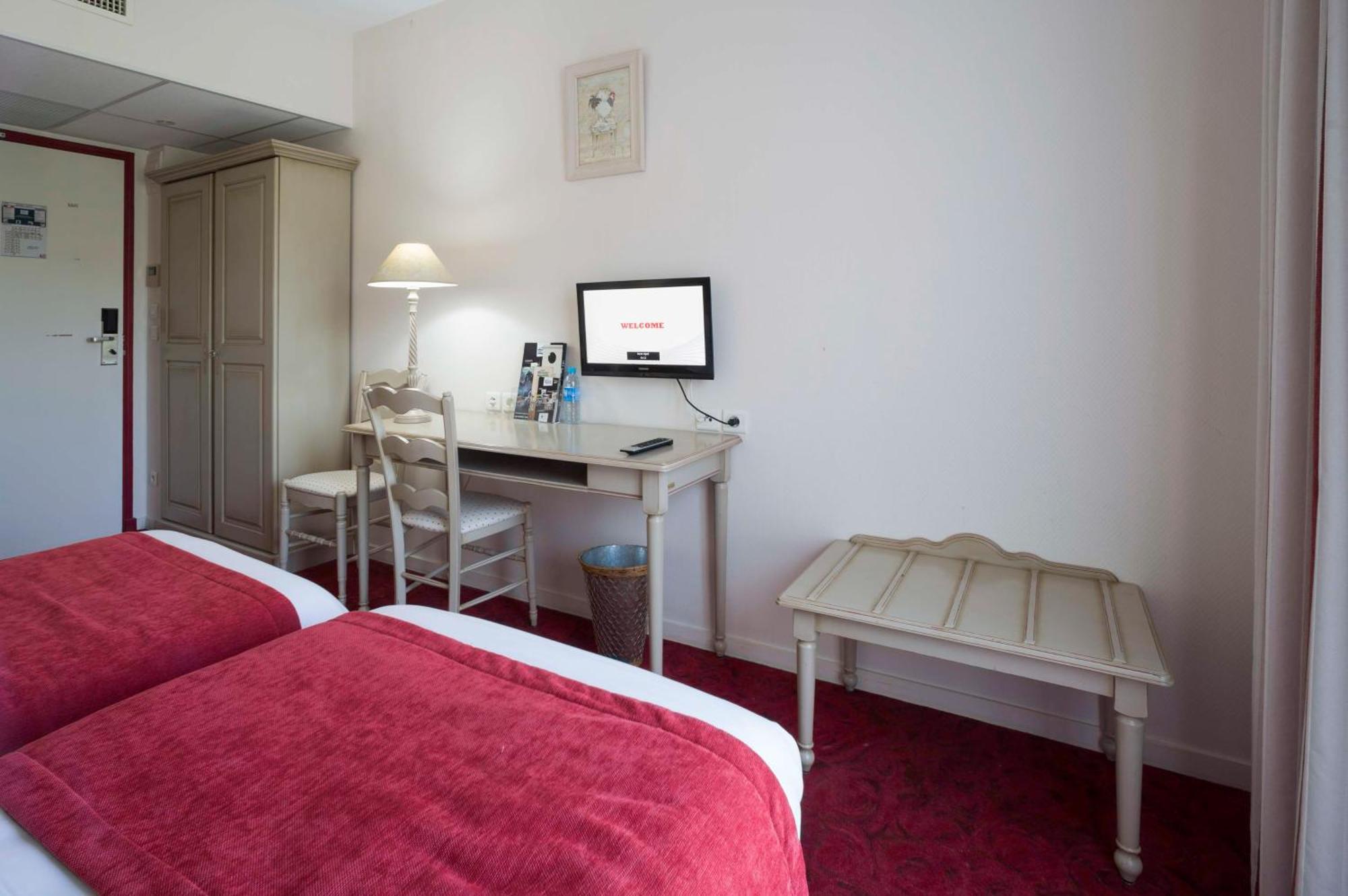 Brit Hotel Du Perche 노장르로트루 외부 사진