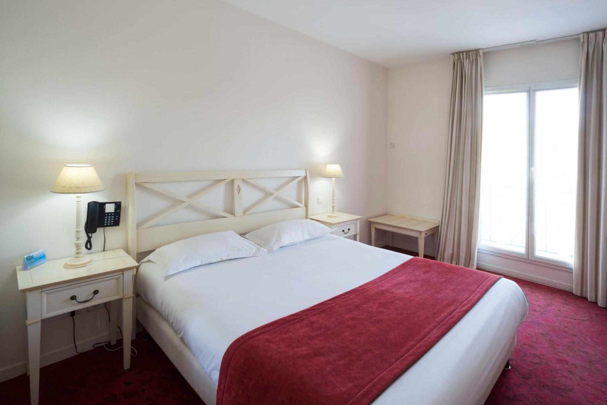 Brit Hotel Du Perche 노장르로트루 외부 사진
