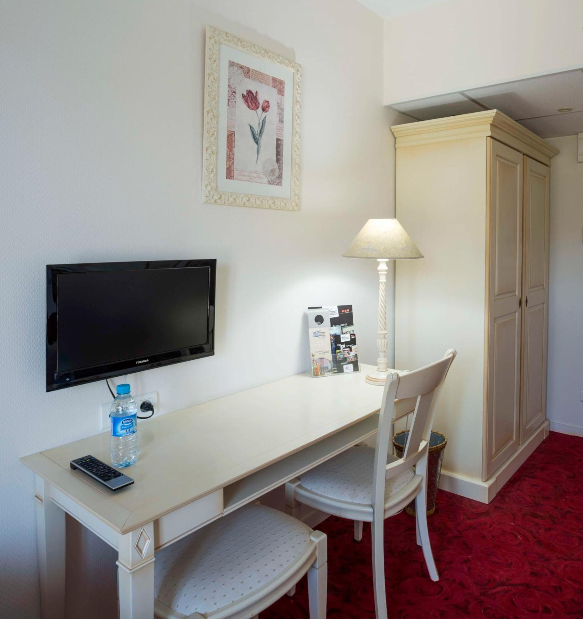 Brit Hotel Du Perche 노장르로트루 외부 사진