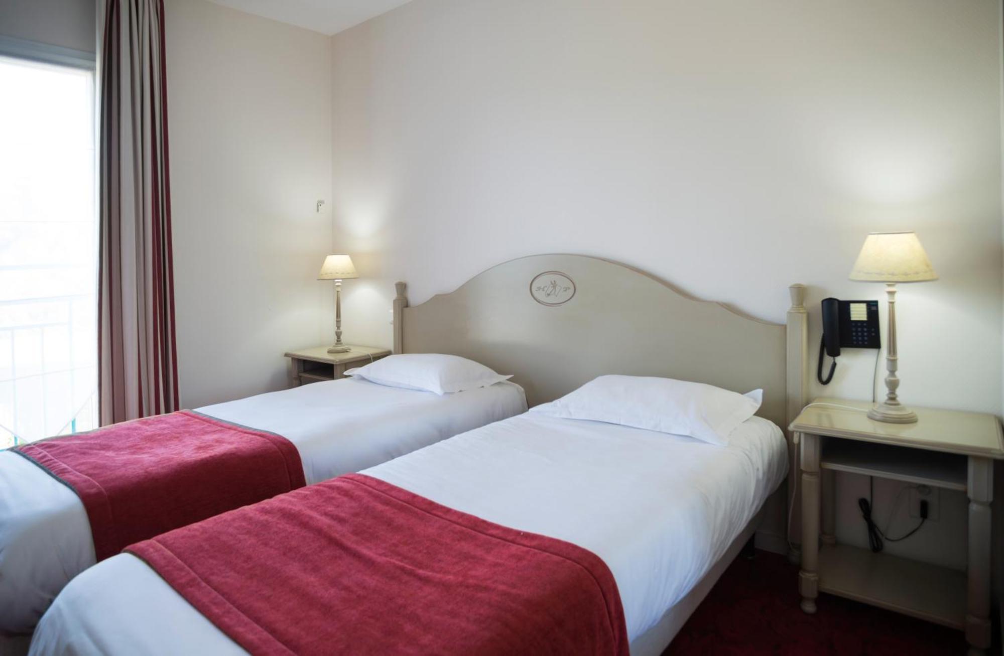 Brit Hotel Du Perche 노장르로트루 외부 사진